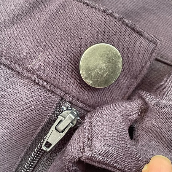 women’s basic additions very good condition with a good amount of stretch. - Picture 4 of 9